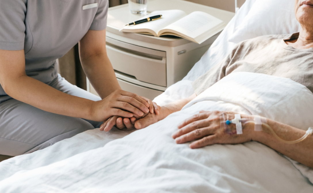 Fine vita in RSA: accompagnare senza paura